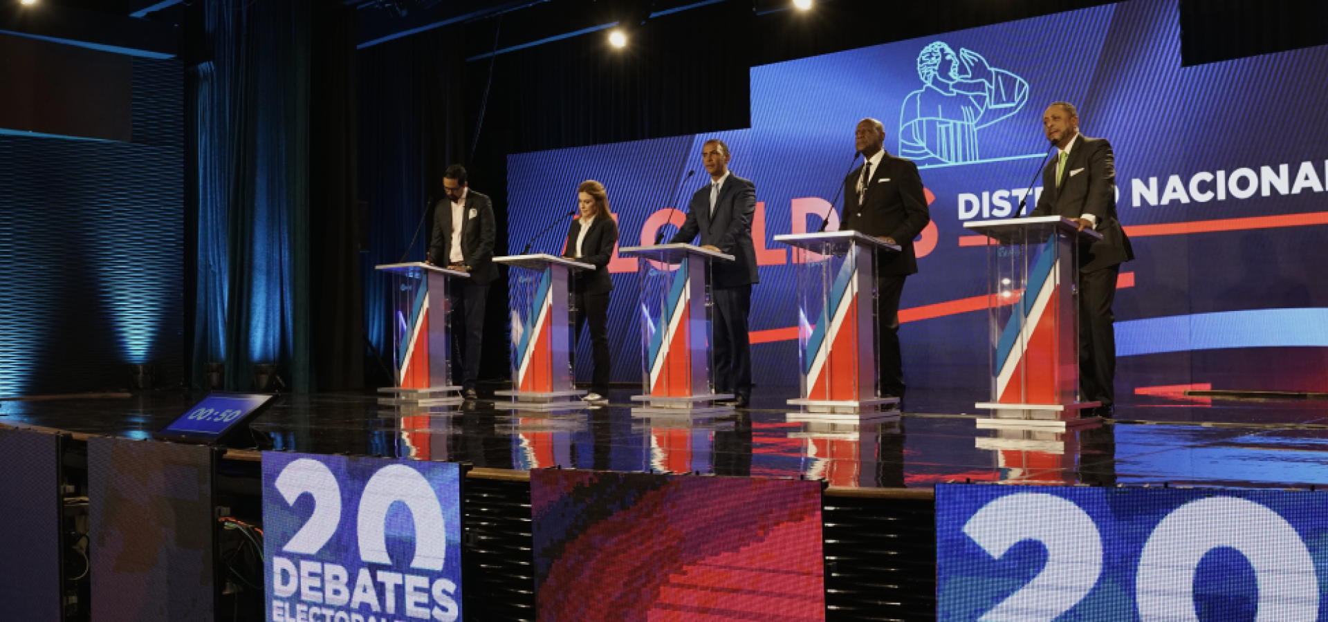 Debates International